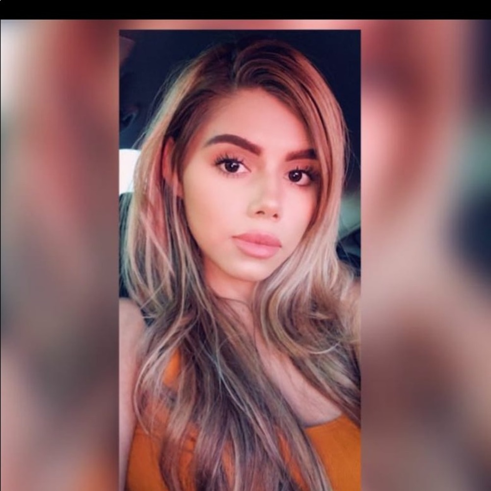 Meet your Posher, Sarahi